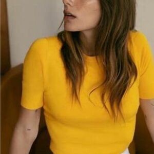 Quince Vibrant Cashmere Yellow Short Sleeve Tee